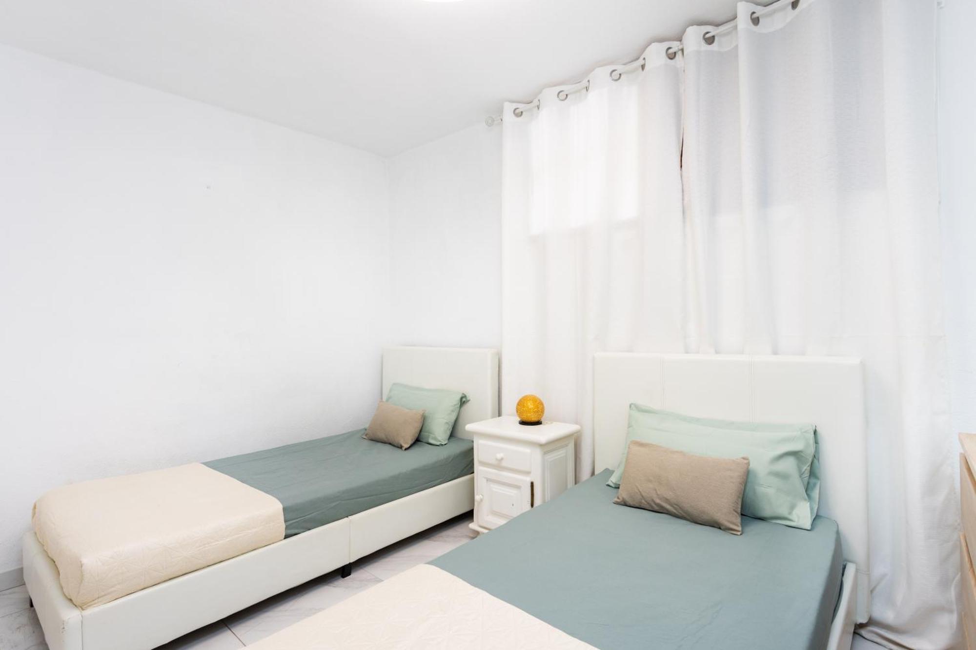 Classbnb - 3 Apartments 50M From The Las Americas Promenade アロナ エクステリア 写真